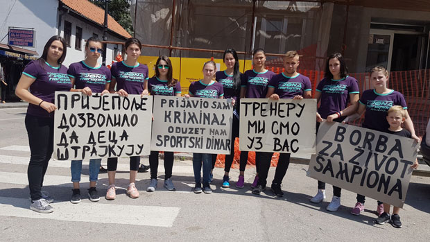 Одбојкашице почеле штрајк глађу